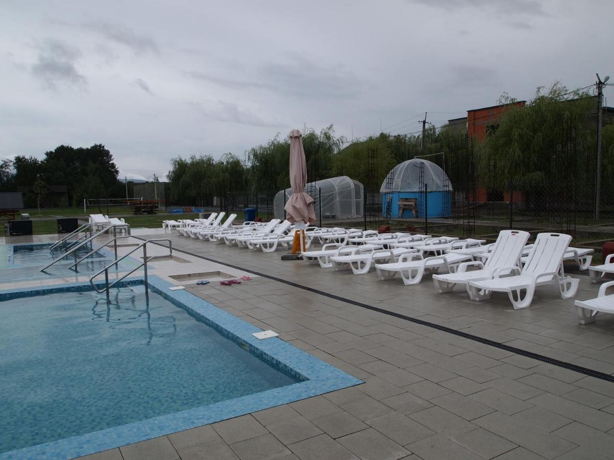 Tulipan Hotel Aquapark Vyshkove Eksteriør bilde