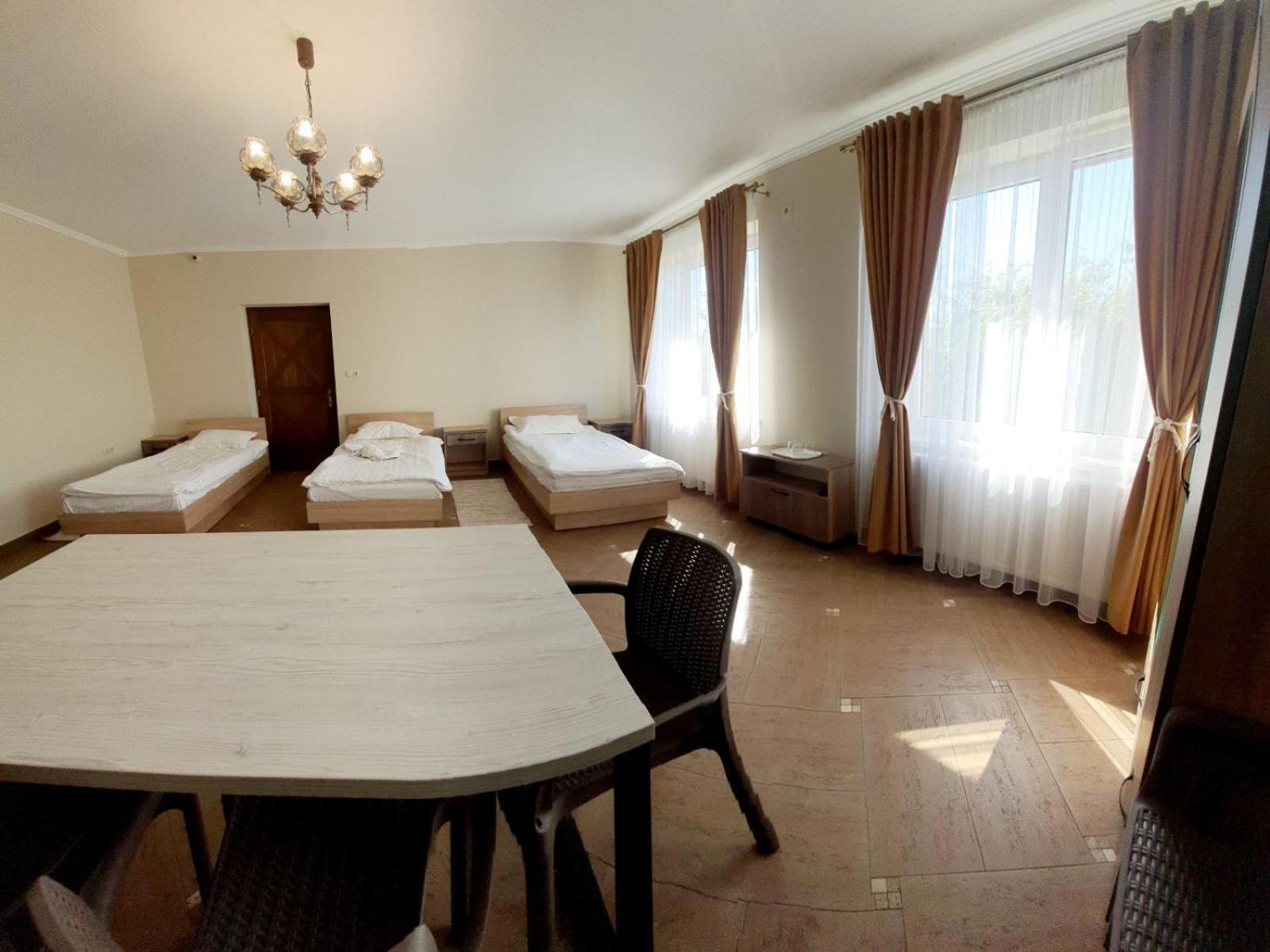 Tulipan Hotel Aquapark Vyshkove Eksteriør bilde