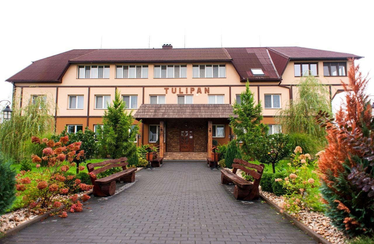 Tulipan Hotel Aquapark Vyshkove Eksteriør bilde
